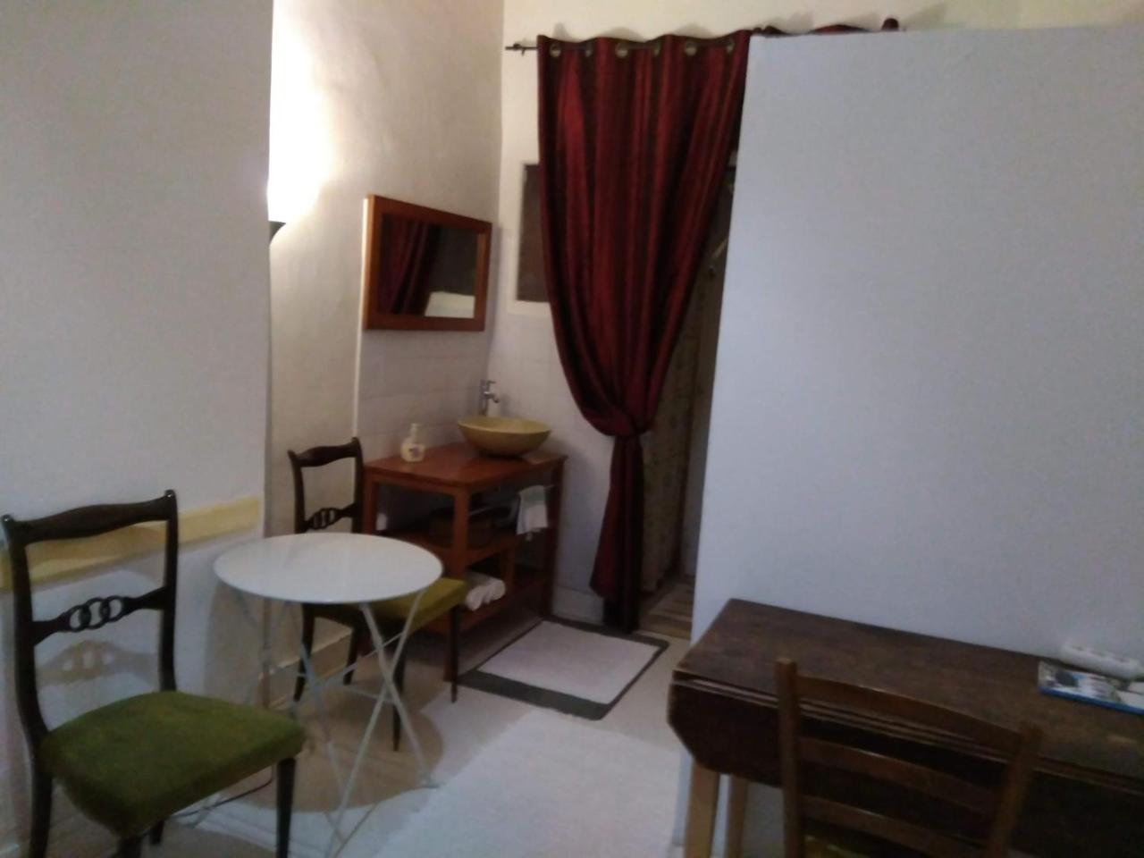 Chambres Les Soyeuses Lyon Exterior foto